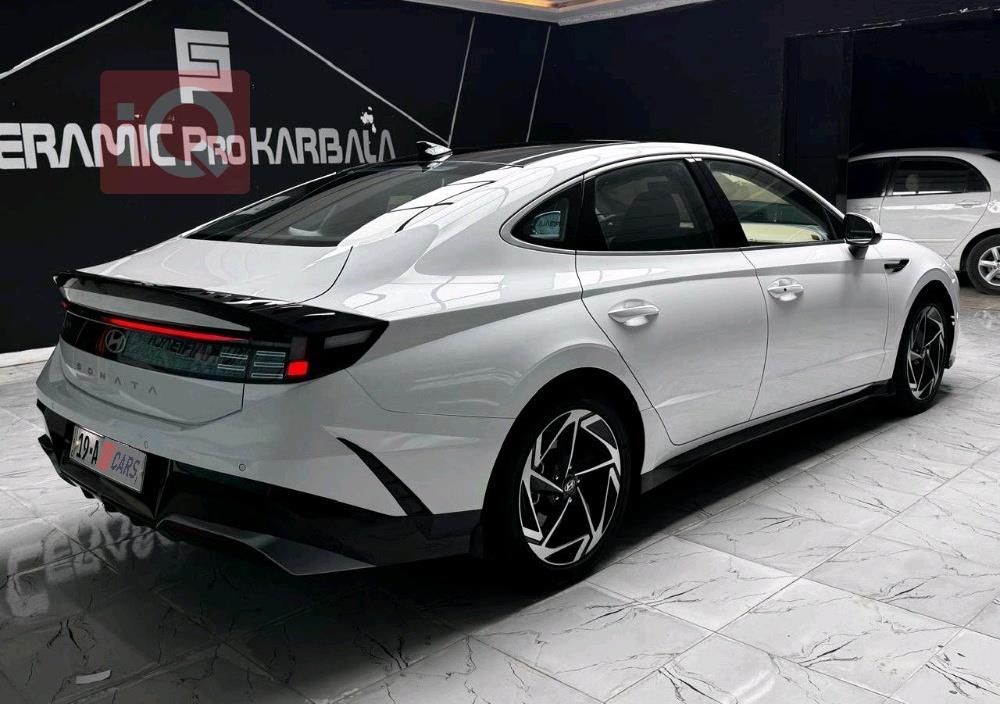 هیوندای سۆناتا